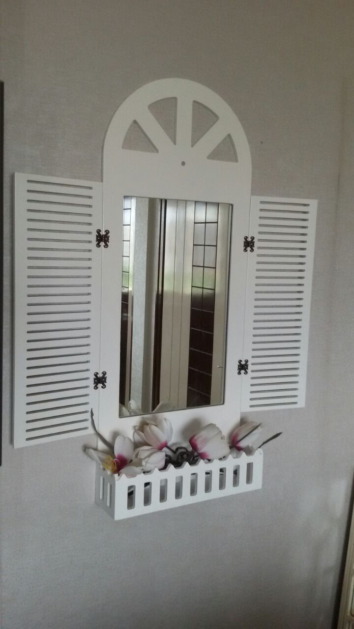 Atlas Lake Duvar Rafı