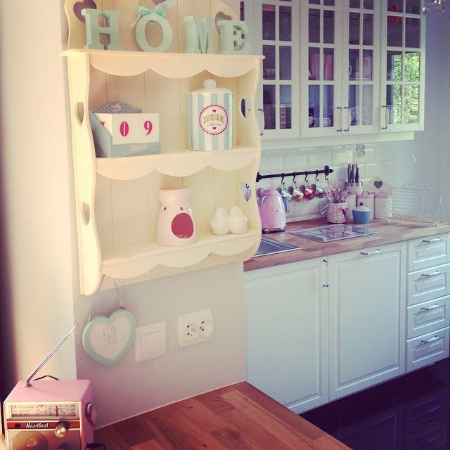 Dantel Lake Mutfak Rafı Terek