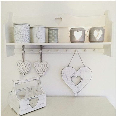 Lav Lake Duvar Rafı