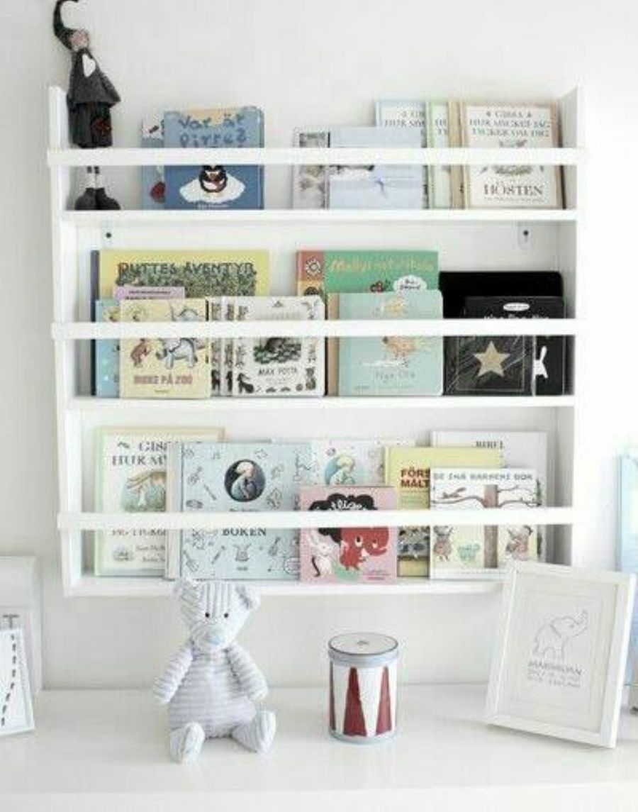 PATER LAKE MONTESSORİ KİTAPLIK