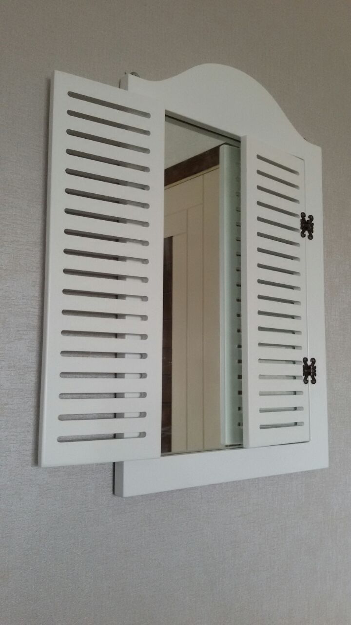 Rodos Lake Duvar Rafı